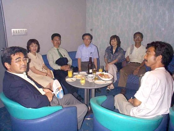 ������30