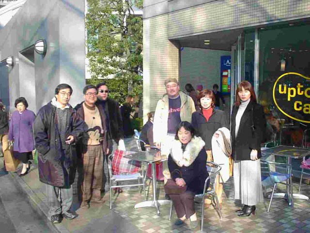 ������01