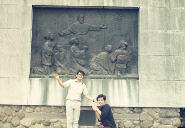 ������09