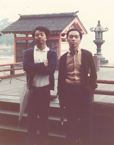 ������23