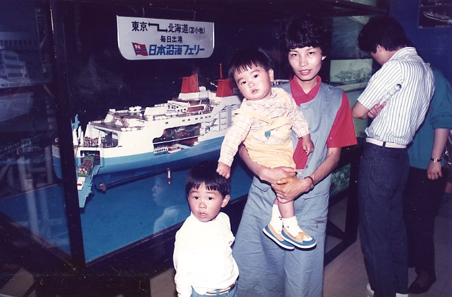 ������12