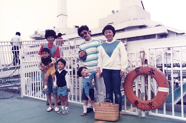 ������18