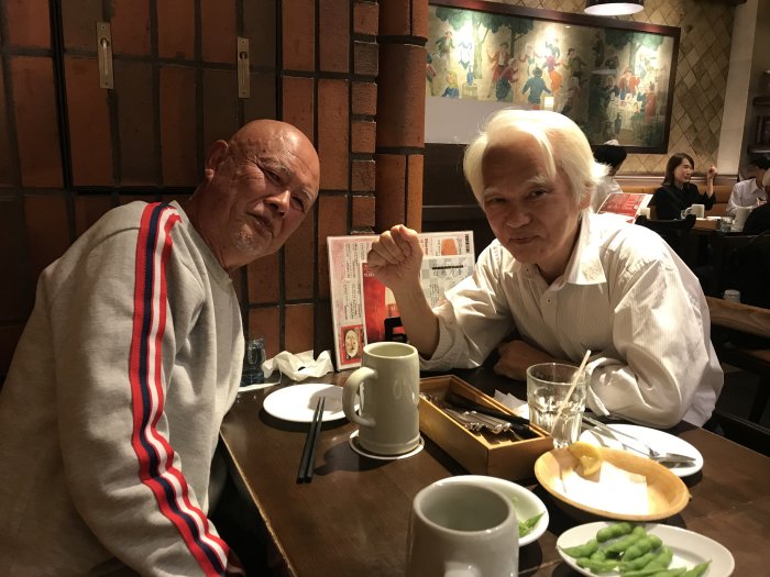 ������01