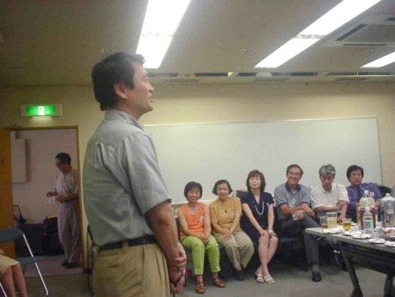 ������18