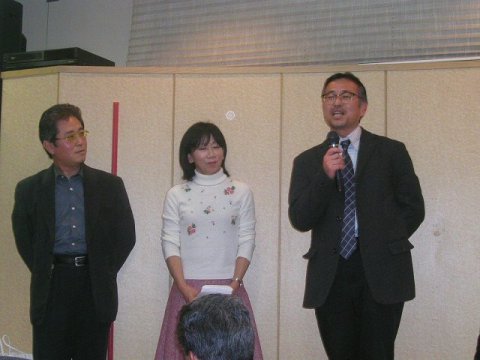 ������09